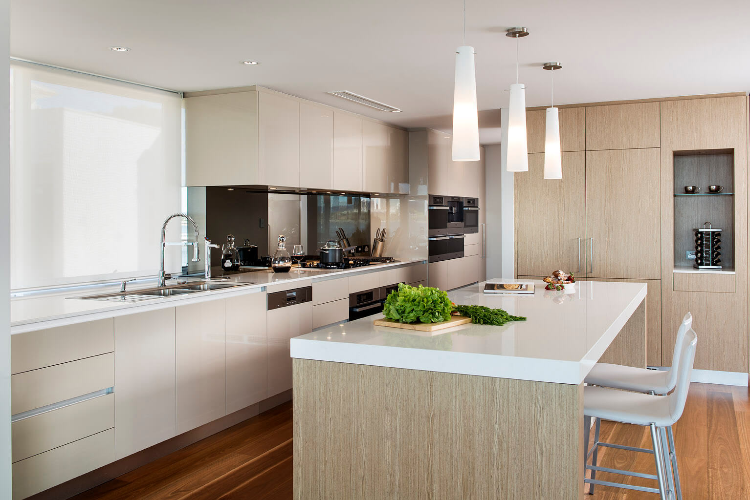 How To Add Personality To Your Neutral Kitchen The Maker